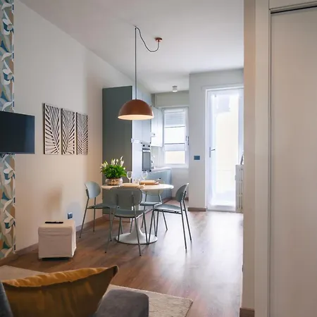 La Casa Di Cri - *